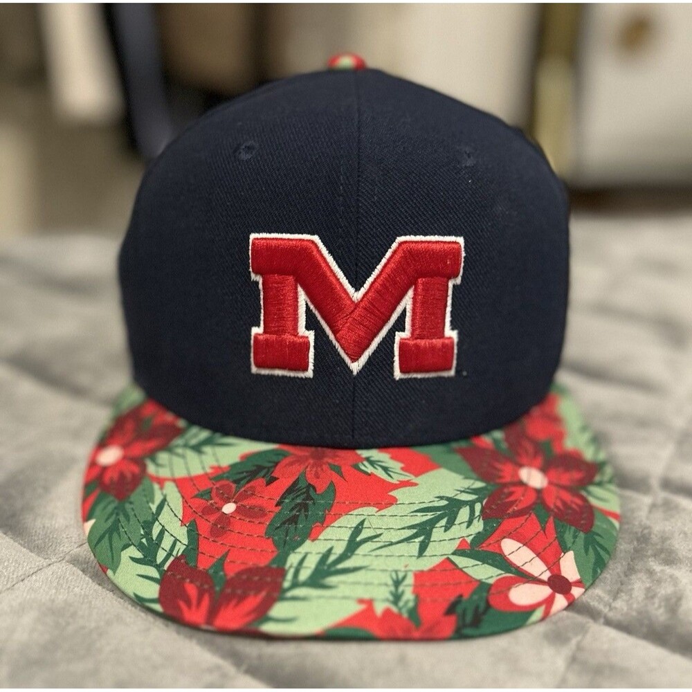 Nike Men's OLE MISS Snapback Hat Adjustable Floral Brim Navy Red M Logo One Size